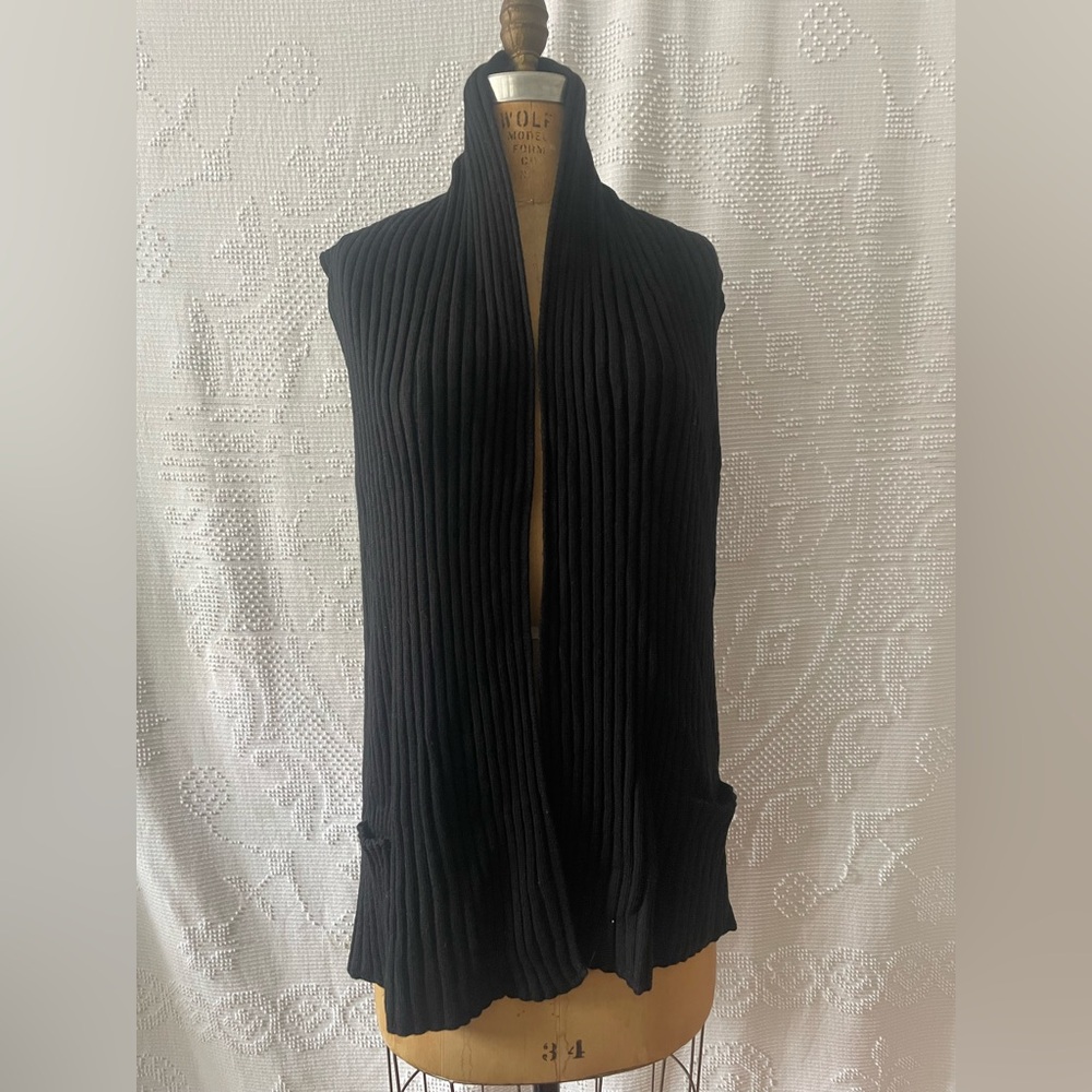 Alpha Massimo Rebecchi Black Ribbed Wool Vest